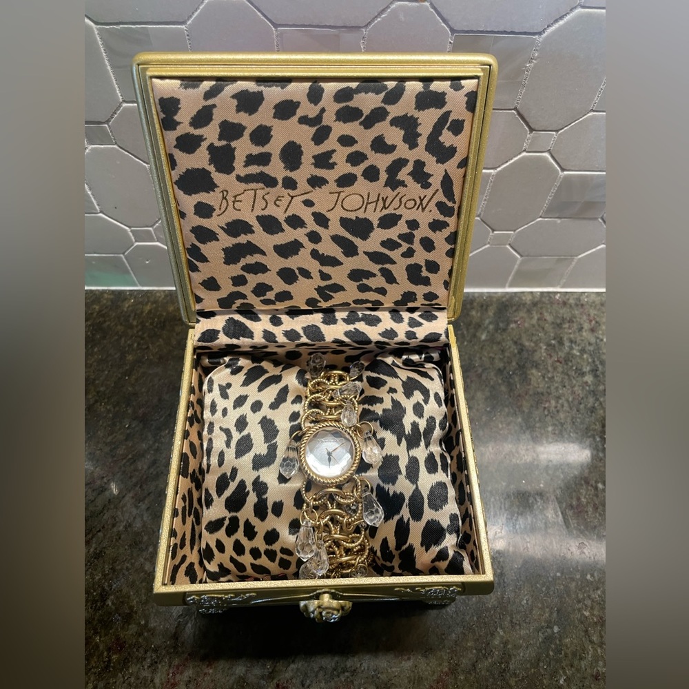 Betsey Johnson Crystal face watch